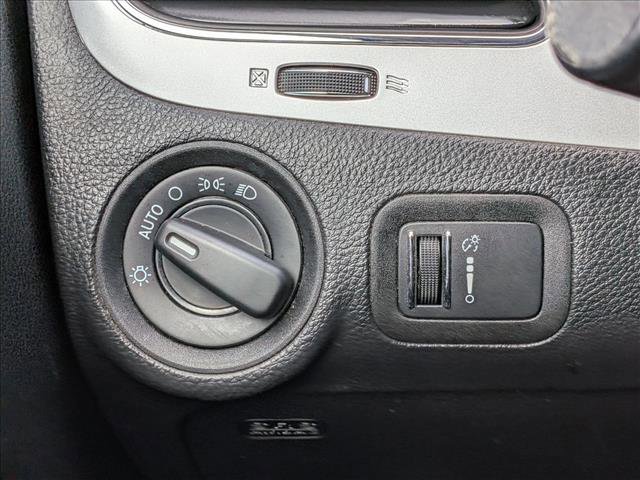 Used 2017 Dodge Journey SE w/ Flexible Seating Group FWD image 15
