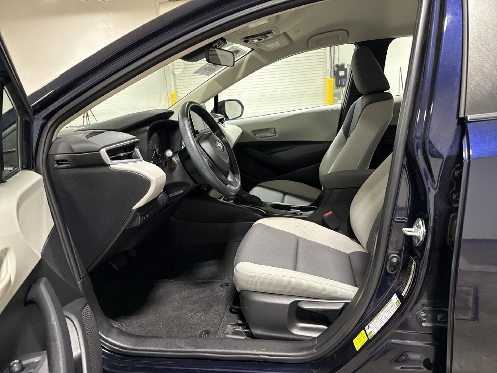 Used 2023 Toyota Corolla LE w/ Carpet Mat Package (TMS) FWD image 19