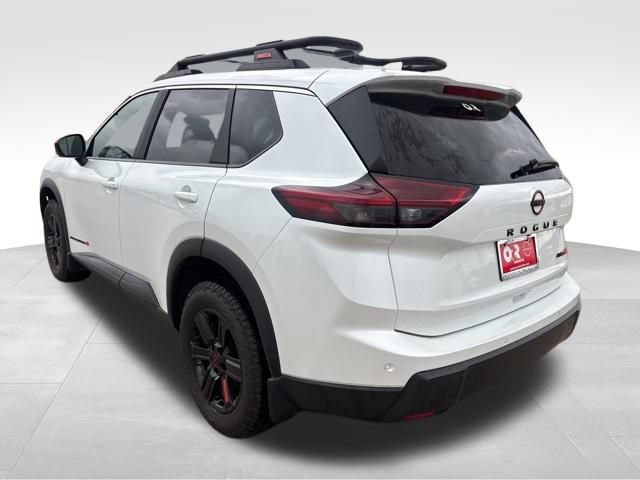 Used 2025 Nissan Rogue SV AWD/4WD image 7