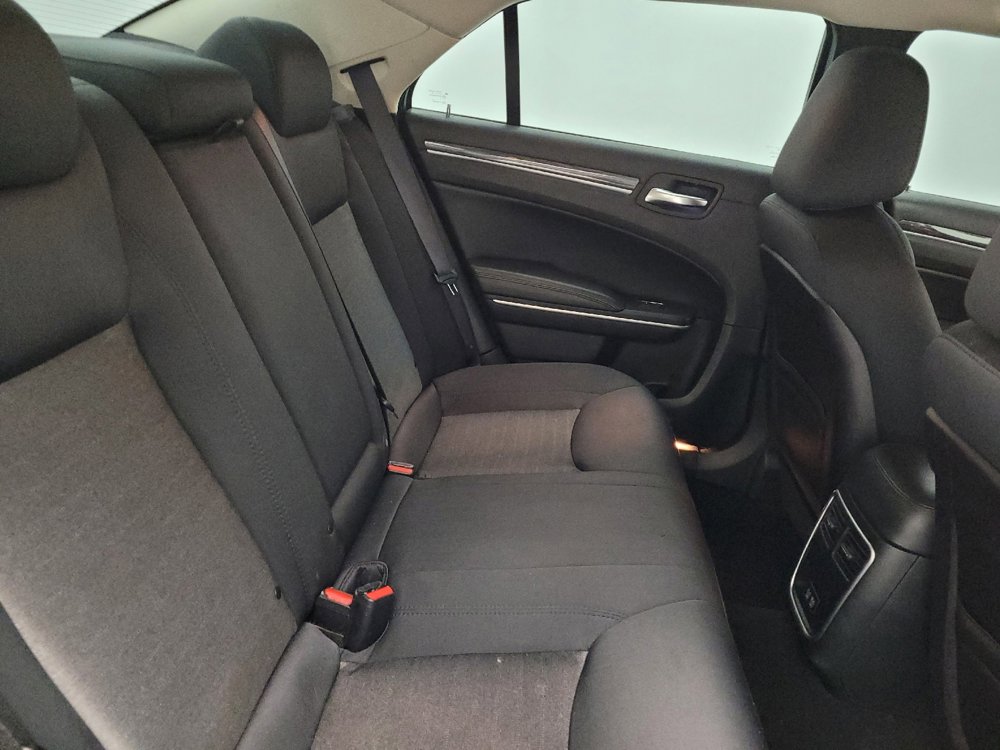 Used 2019 Chrysler 300 Touring w/ Sport Appearance Package RWD image 19