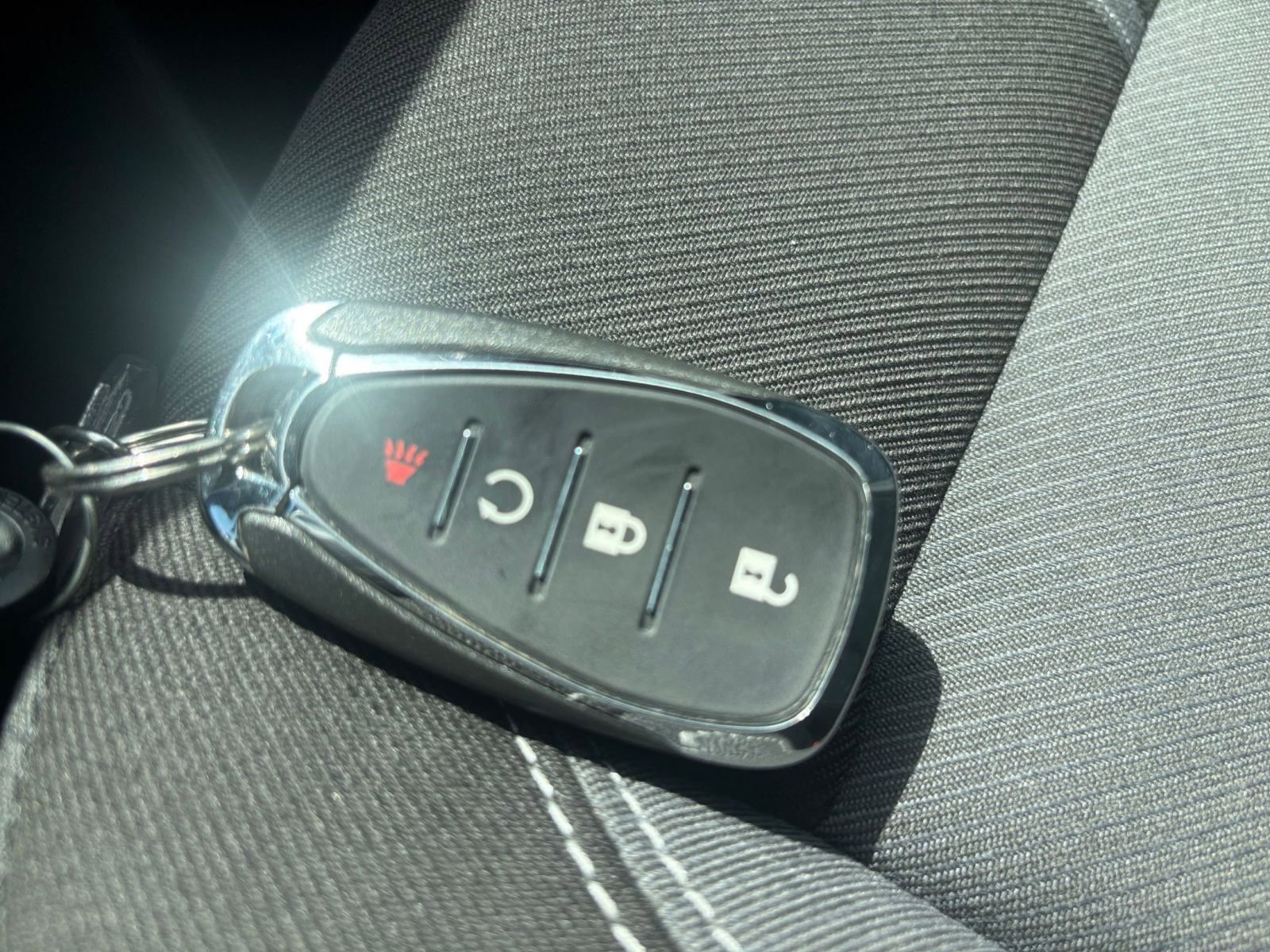 Used 2025 Chevrolet Blazer LT FWD image 21