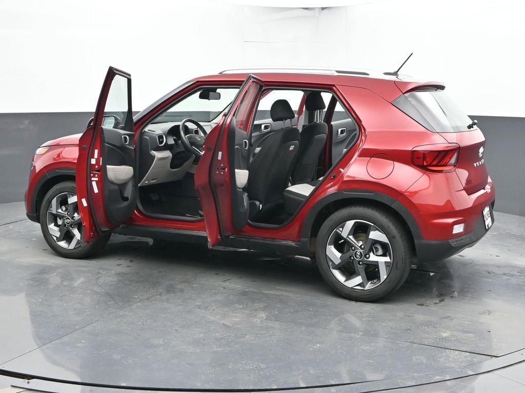 Used 2025 Hyundai Venue SEL image 72