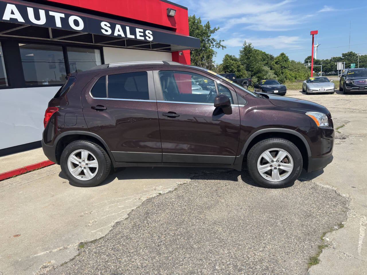 Used 2016 Chevrolet Trax LT w/ LT Convenience Package AWD/4WD image 4