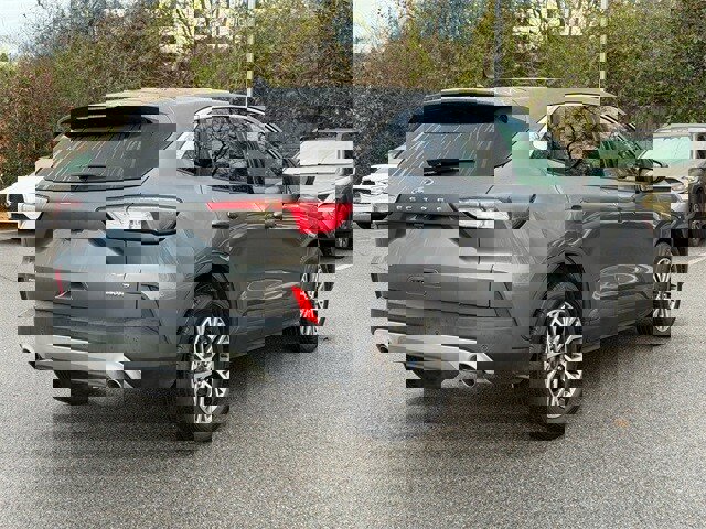 Used 2022 Ford Escape SEL image 5