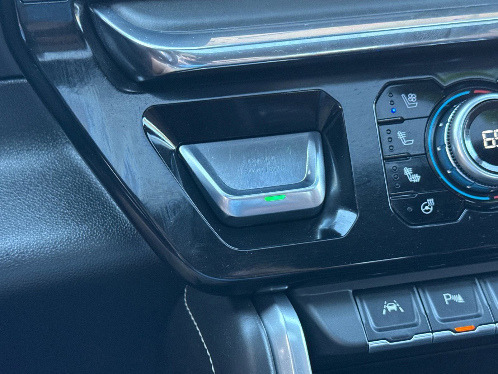 Used 2024 GMC Sierra 1500 Denali Ultimate image 25