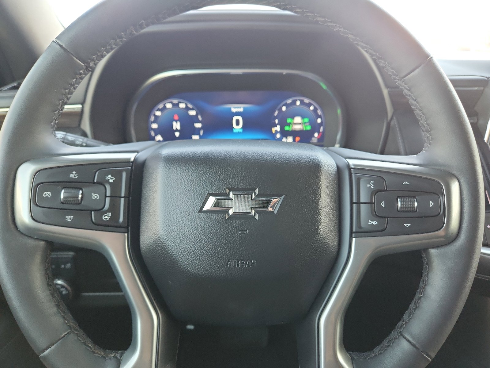 Used 2024 Chevrolet Tahoe Z71 w/ Luxury Package AWD/4WD image 19