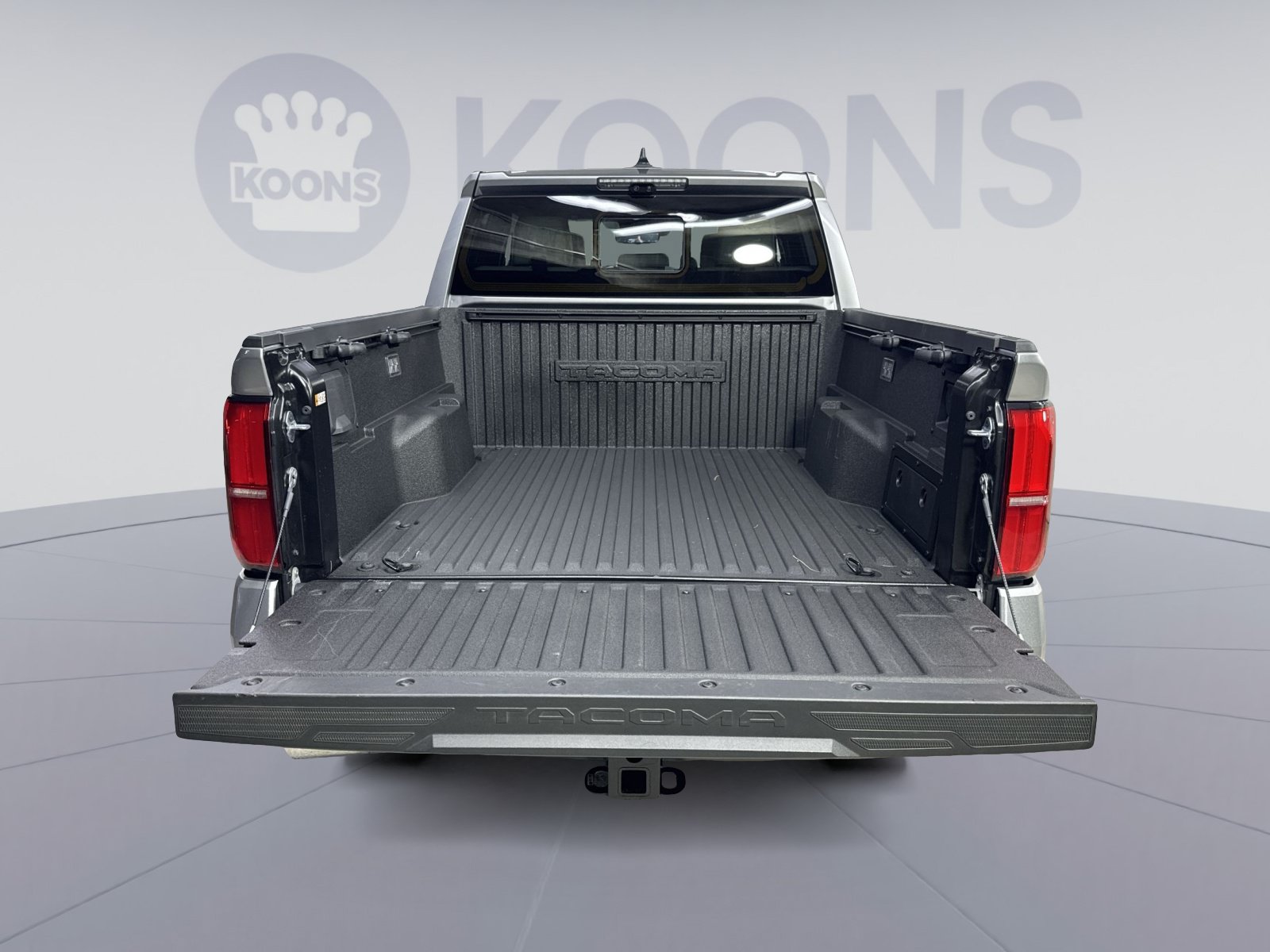 Used 2024 Toyota Tacoma Limited AWD/4WD image 38