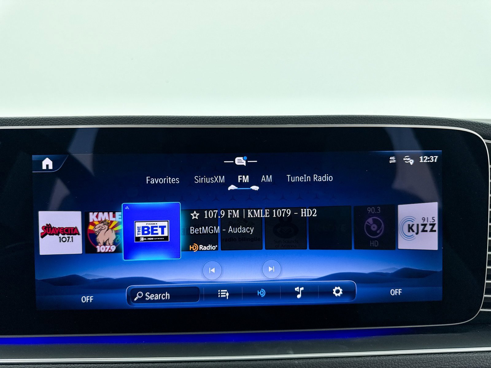 Used 2024 Mercedes-Benz GLE 450 4MATIC image 5