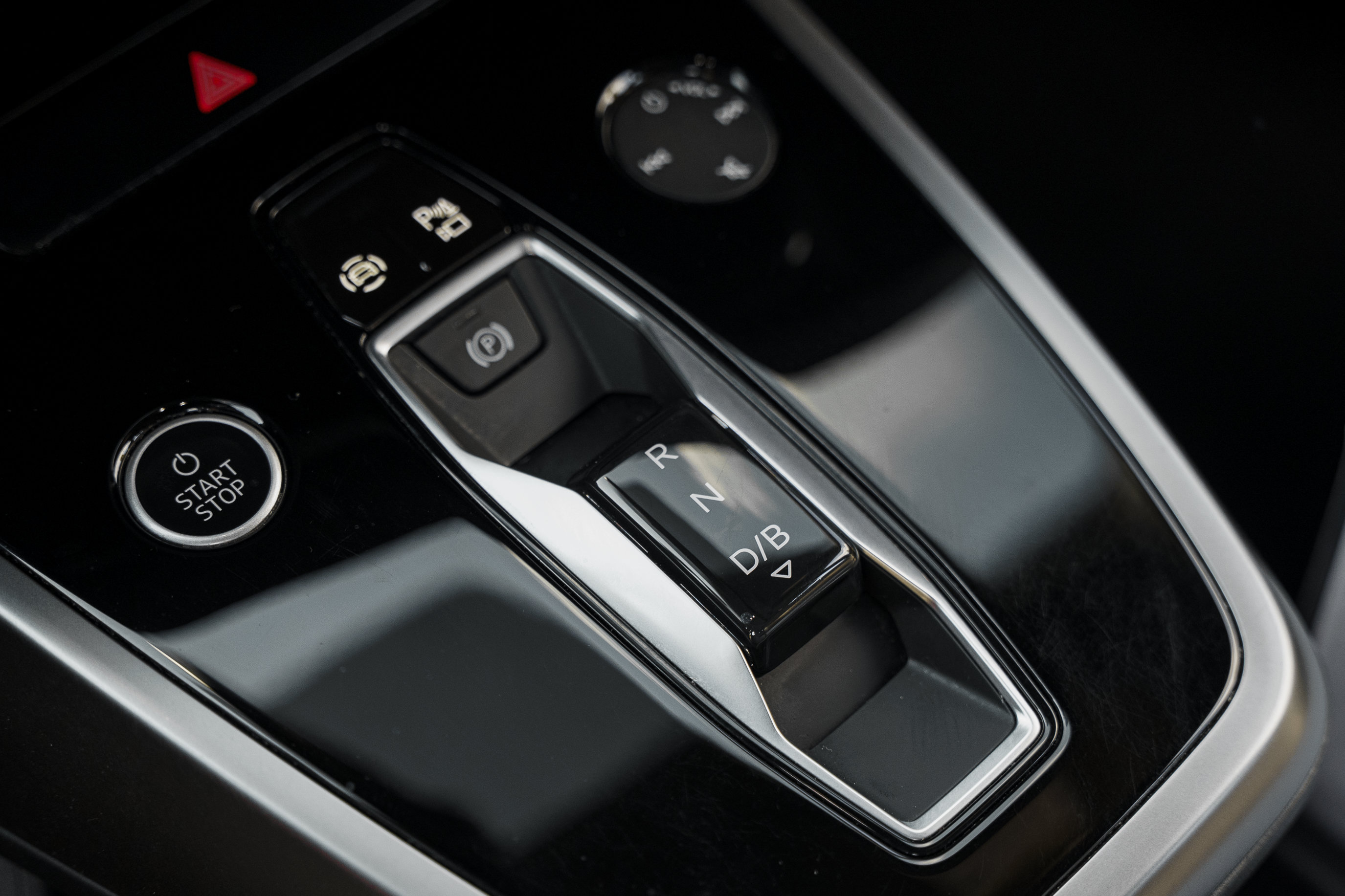 Certified 2023 Audi Q4 e-tron Prestige AWD/4WD image 9