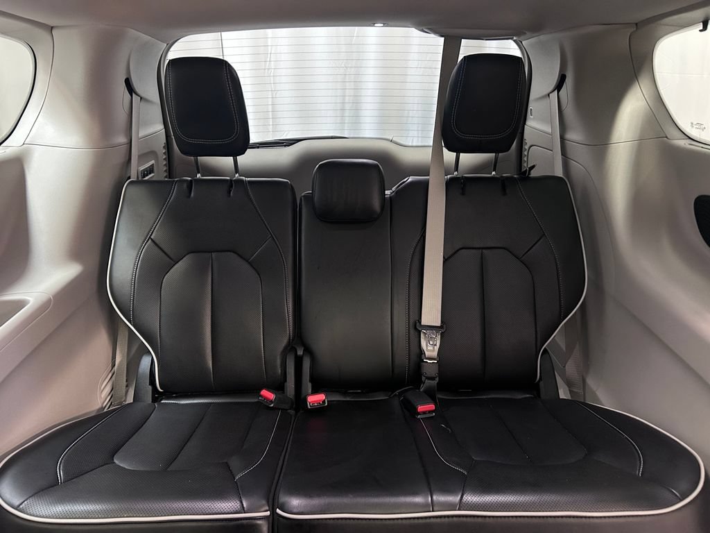 Used 2023 Chrysler Pacifica Limited w/ Uconnect Theater Family Group AWD/4WD image 23