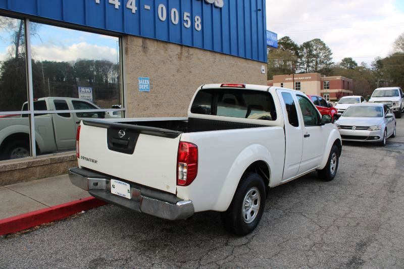 Used 2015 Nissan Frontier S image 4