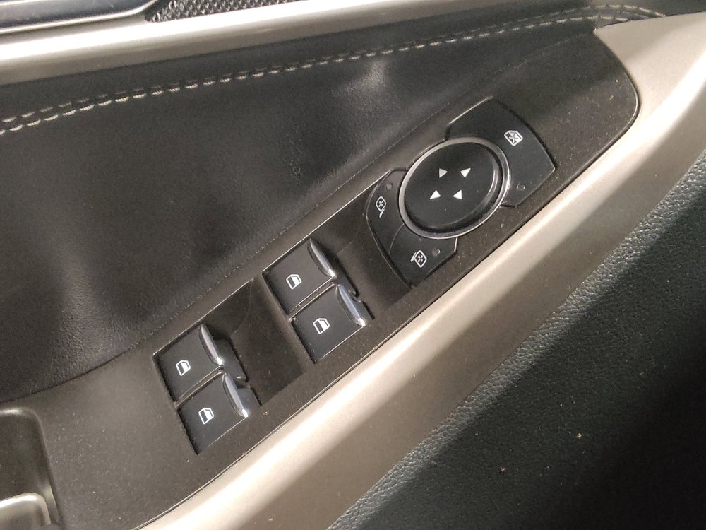 Used 2024 Ford Explorer XLT RWD image 27