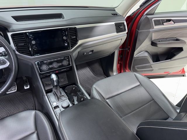 Used 2023 Volkswagen Atlas SEL R-Line image 25