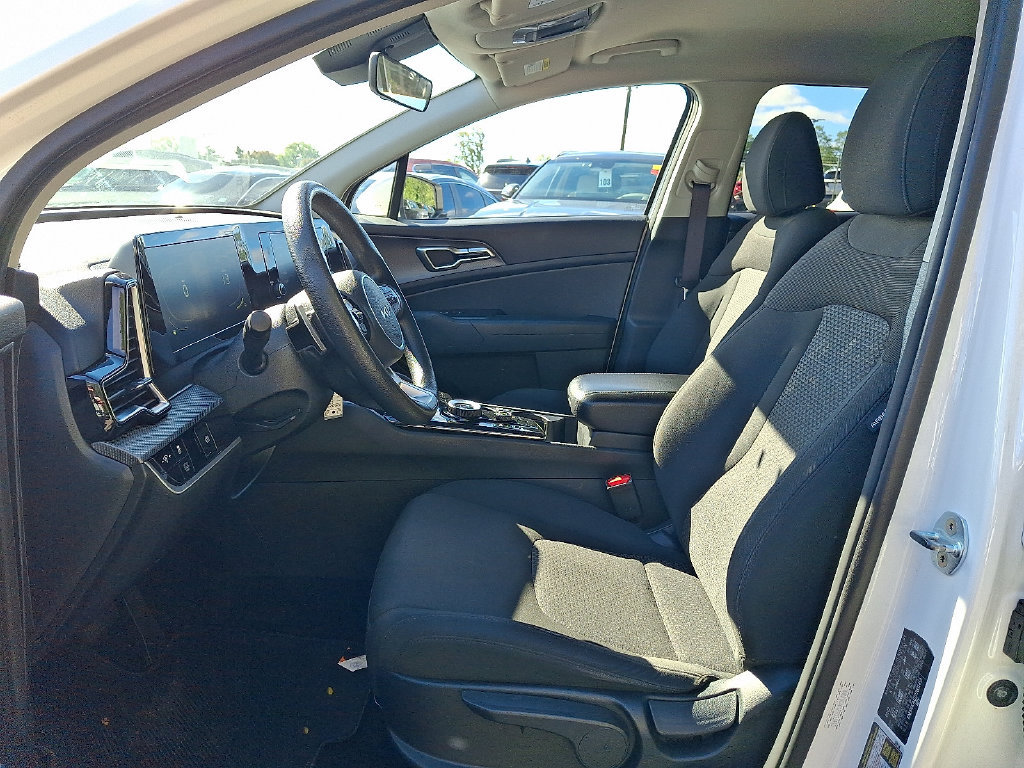 Used 2023 Kia Sportage LX AWD/4WD image 14