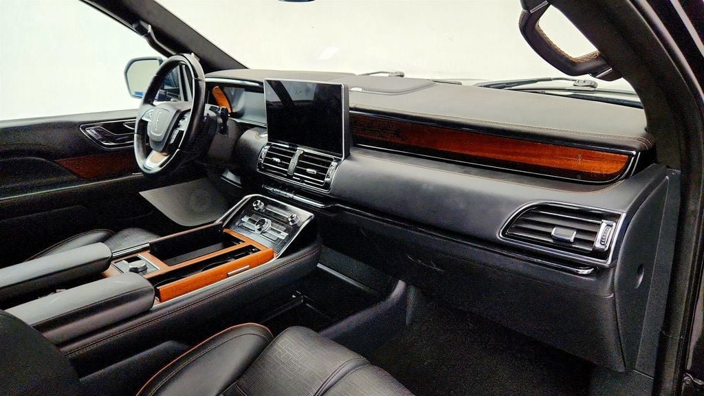 Used 2022 Lincoln Navigator Black Label AWD/4WD image 26
