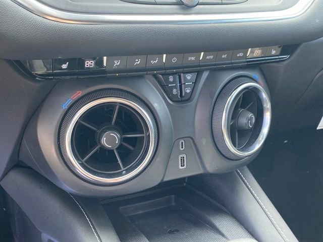Certified 2024 Chevrolet Blazer LT w/ Convenience Package image 11