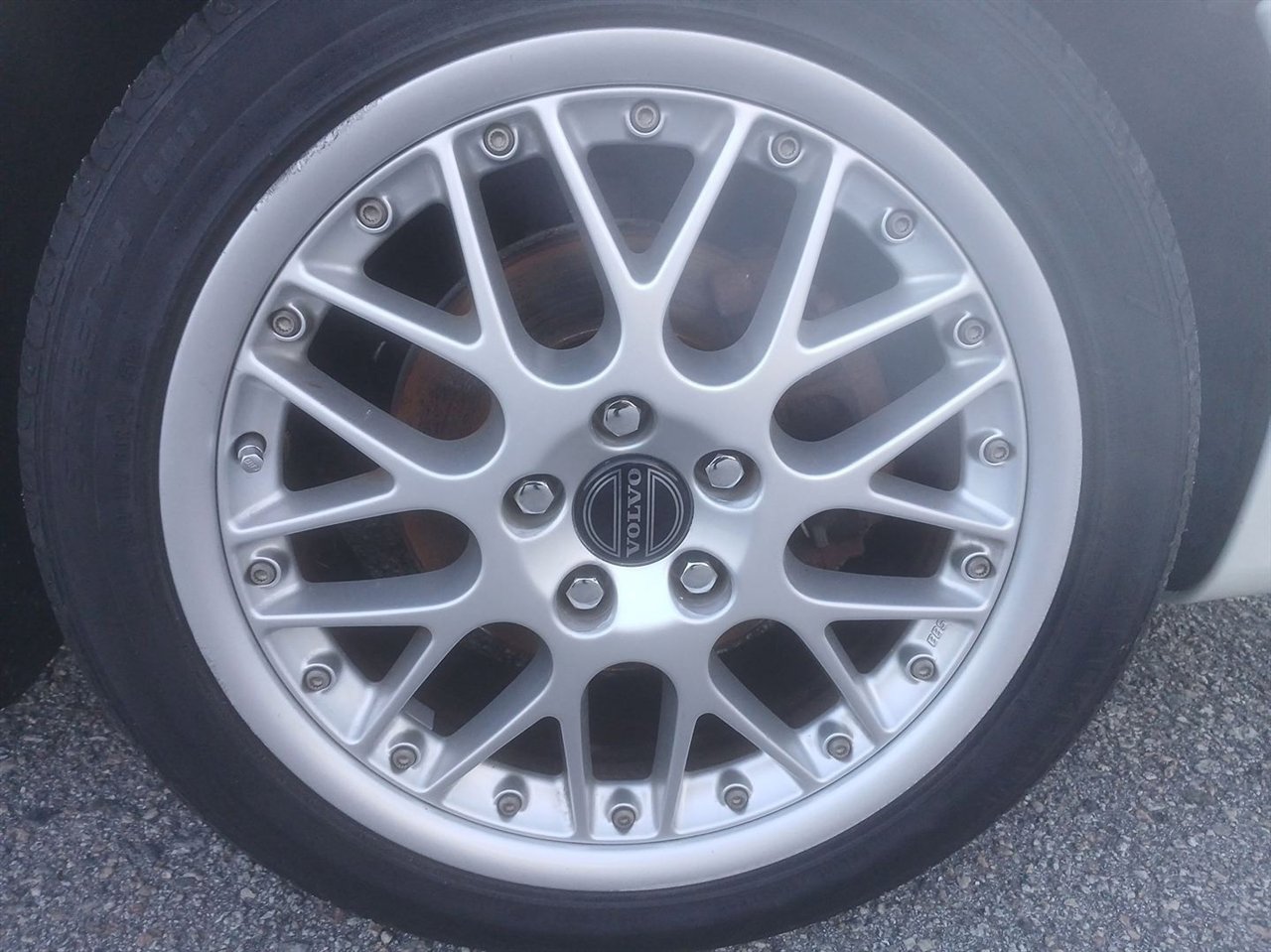 Used 1999 Volvo C70 LT image 38