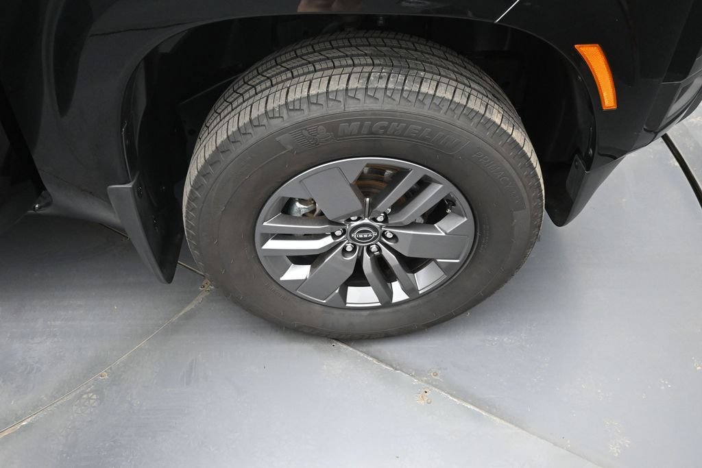 Used 2025 Nissan Frontier SV w/ SV Convenience Package AWD/4WD image 30