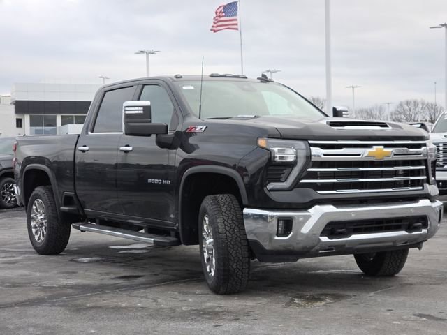 New 2026 Chevrolet Silverado 3500 LTZ w/ LTZ Premium Package image 21