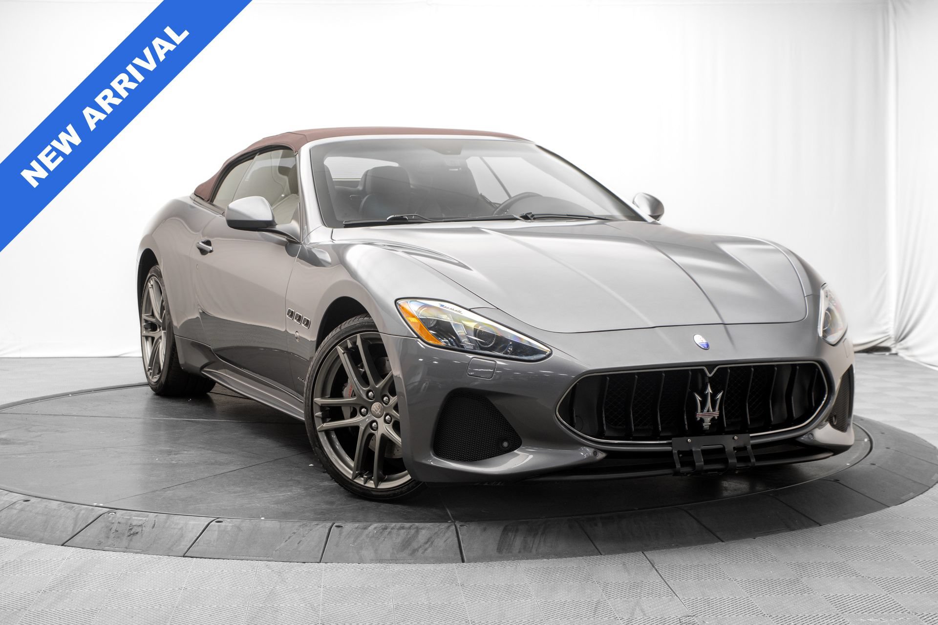 Used 2018 Maserati GranTurismo MC RWD image 9
