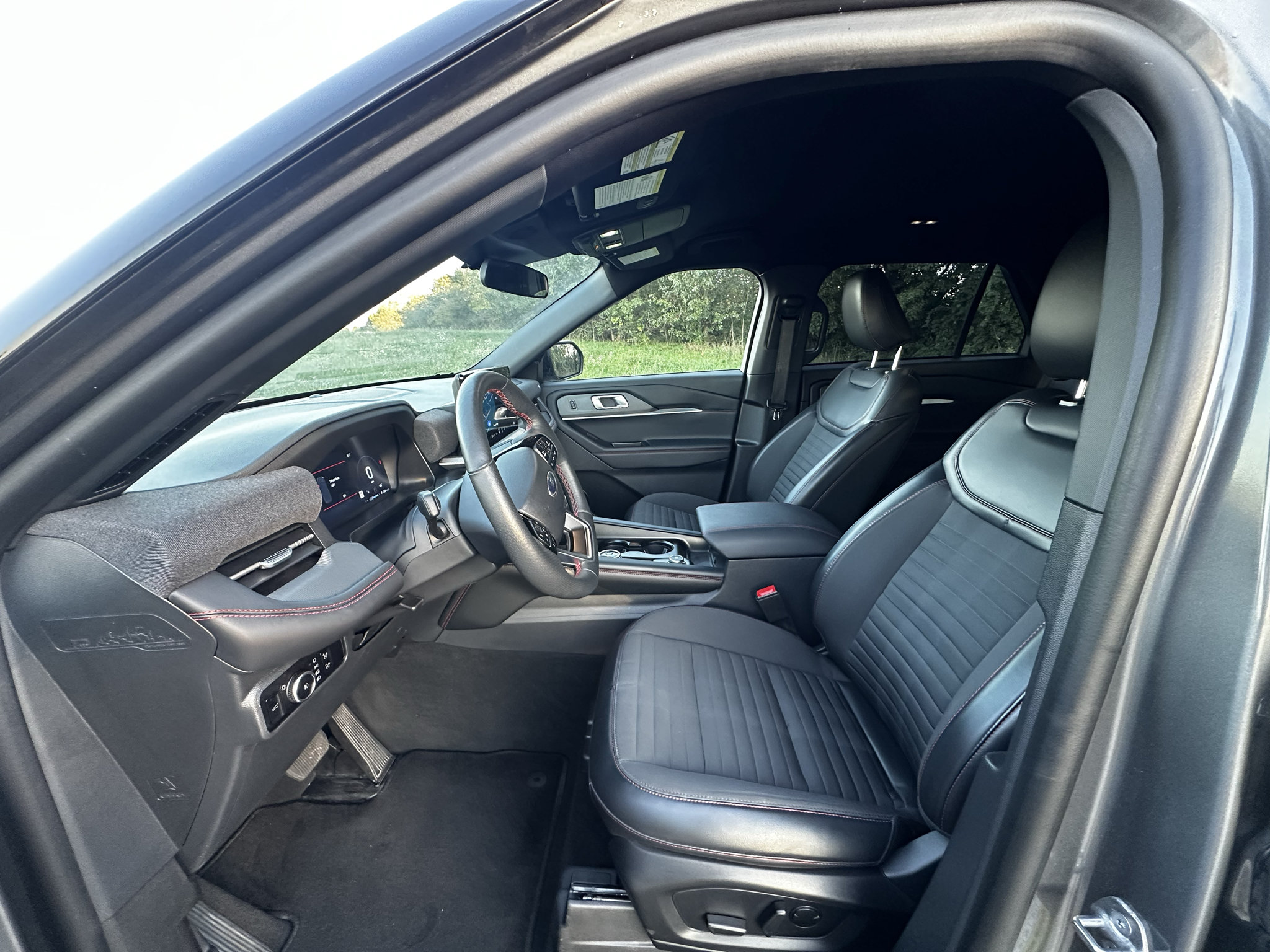 Used 2026 Ford Explorer ST-Line AWD/4WD image 10
