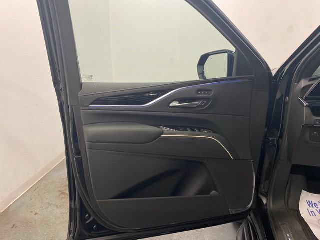 Used 2022 Cadillac Escalade Sport w/ Touring Package AWD/4WD image 19