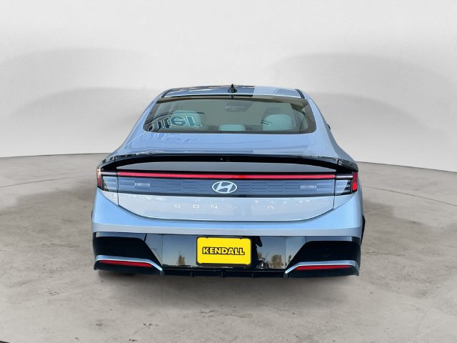 Used 2025 Hyundai Sonata SEL FWD image 6