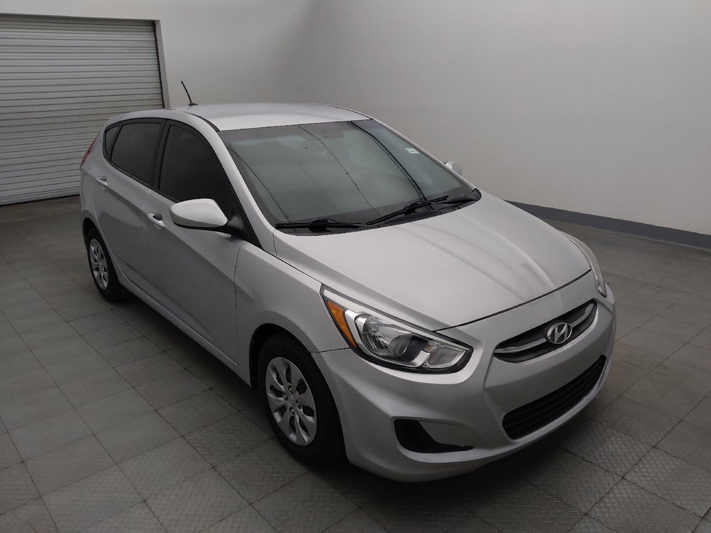 Used 2017 Hyundai Accent SE FWD image 13