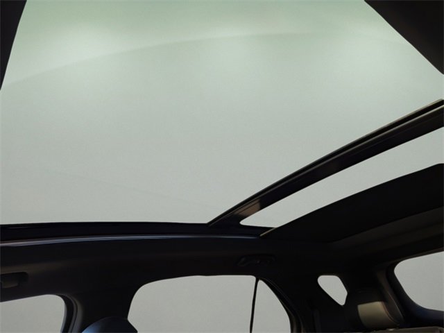 Used 2022 Chevrolet Equinox RS w/ RS Leather Package image 23