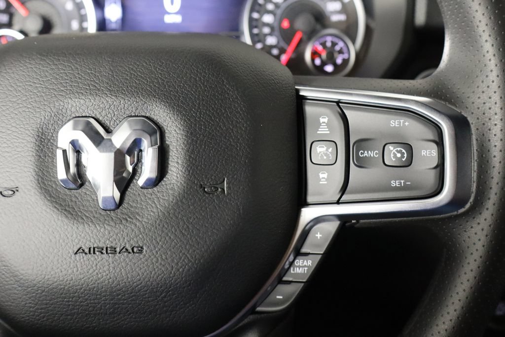 New 2026 RAM 1500 Express AWD/4WD image 10