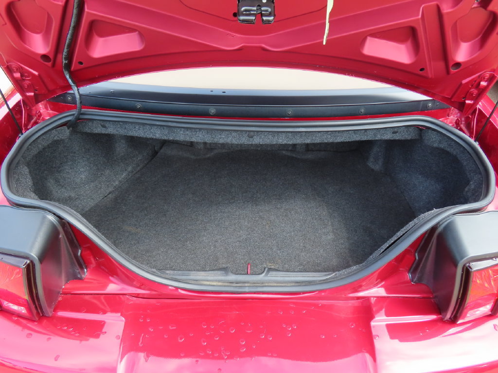 Used 2004 Ford Mustang GT RWD image 39