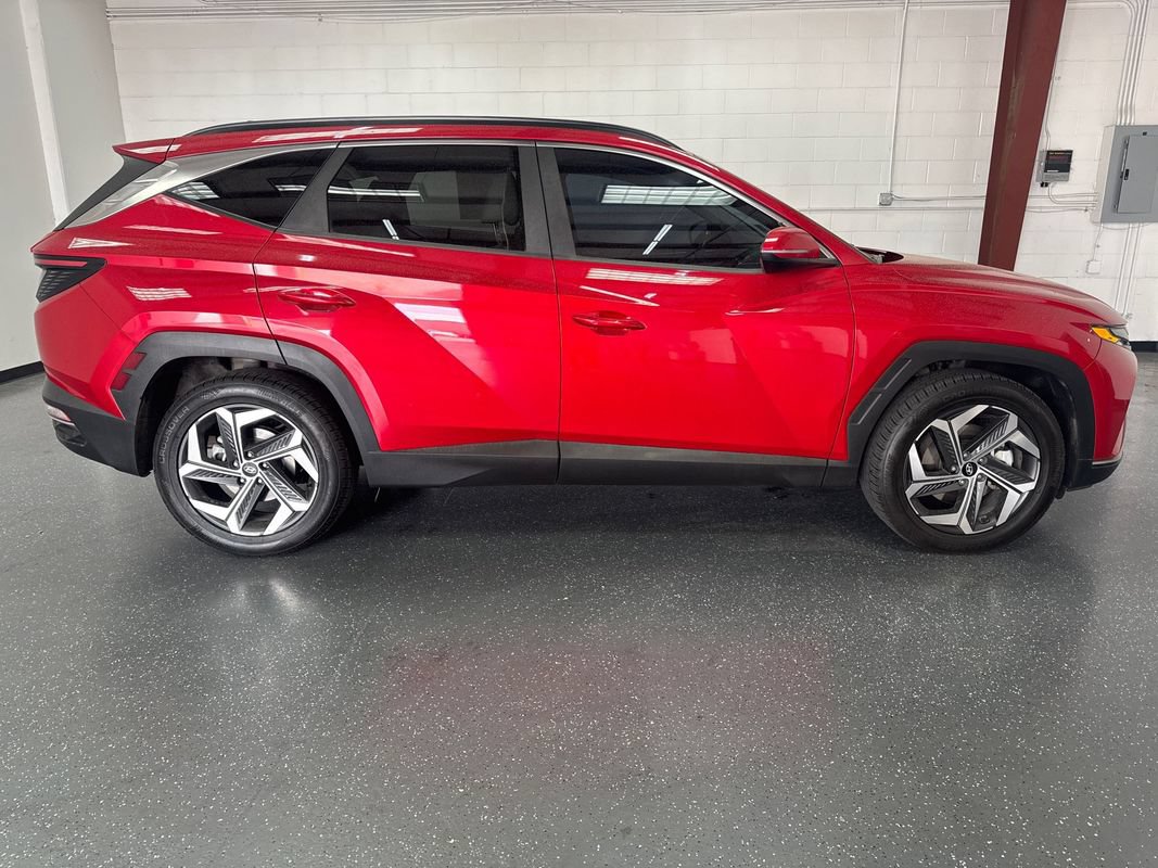 Used 2022 Hyundai Tucson SEL w/ Convenience + Premium Package FWD image 3