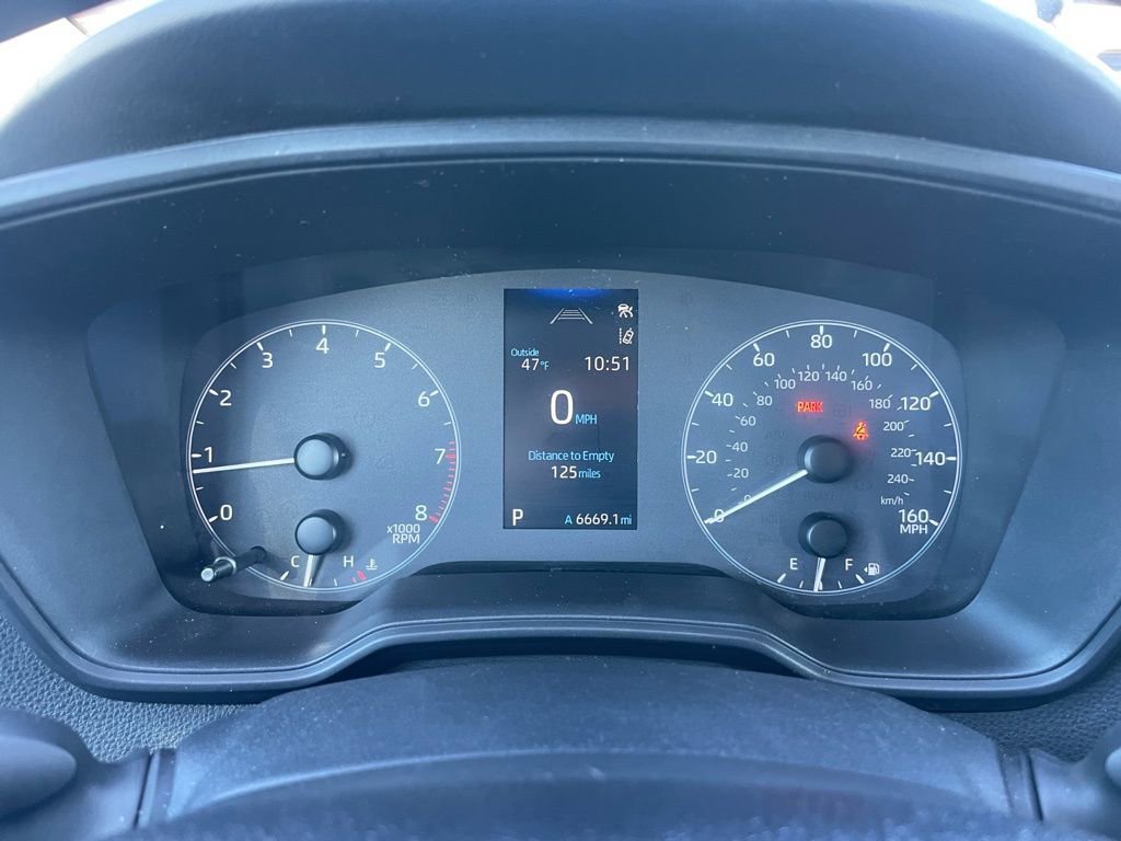 Used 2024 Toyota Corolla LE FWD image 9
