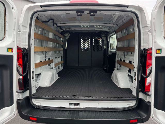 Used 2025 Ford Transit 250 Low Roof w/ Exterior Upgrade Package RWD image 13