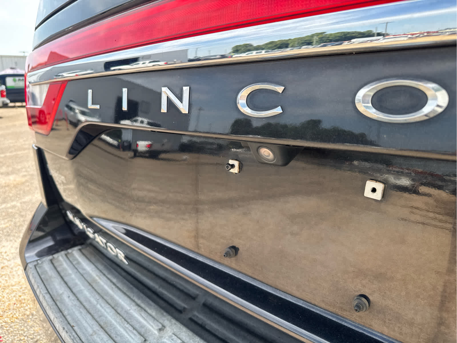 Used 2015 Lincoln Navigator 2WD image 18