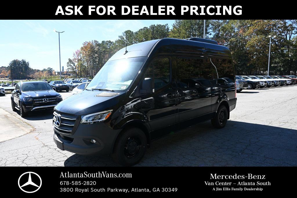 Used 2025 Mercedes-Benz Sprinter 2500 image 1
