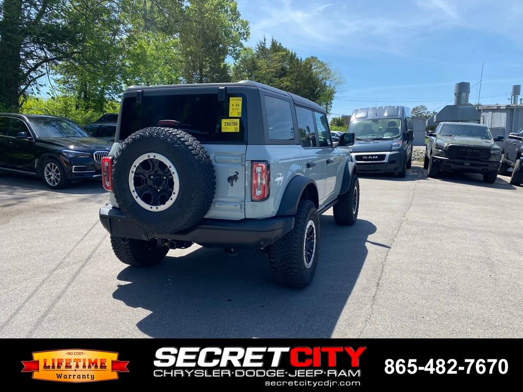 Used 2022 Ford Bronco Badlands image 6