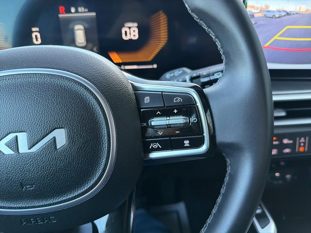 Certified 2025 Kia Sorento S image 37