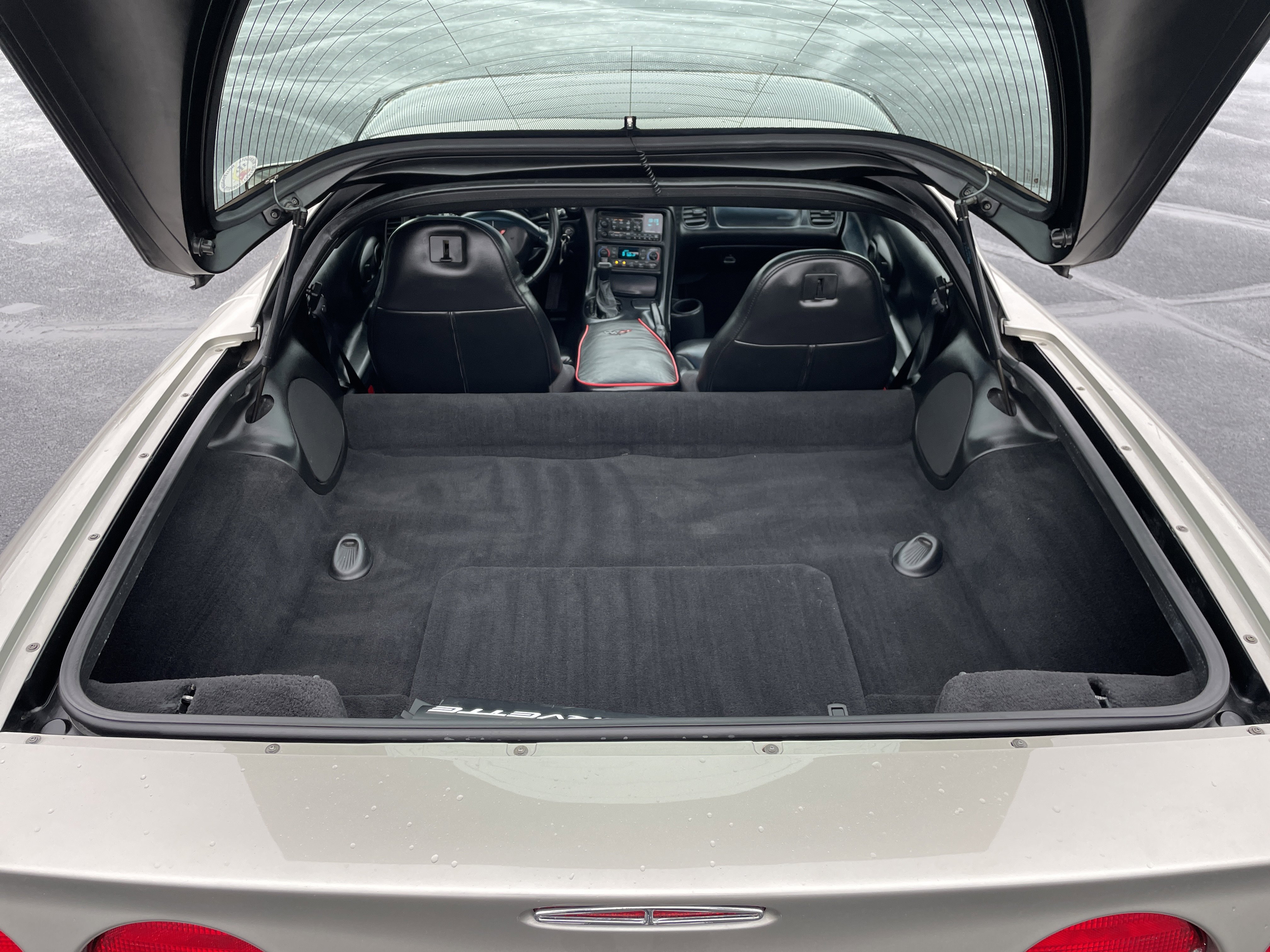 Used 1999 Chevrolet Corvette Coupe w/ Memory Pkg image 21