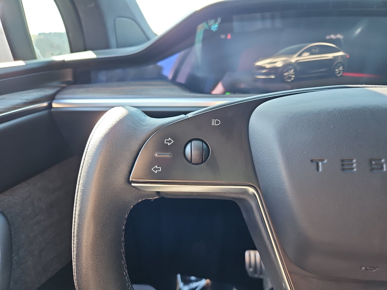 Used 2022 Tesla Model X AWD/4WD image 25