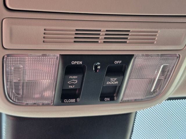 Certified 2025 Honda Odyssey Touring image 48