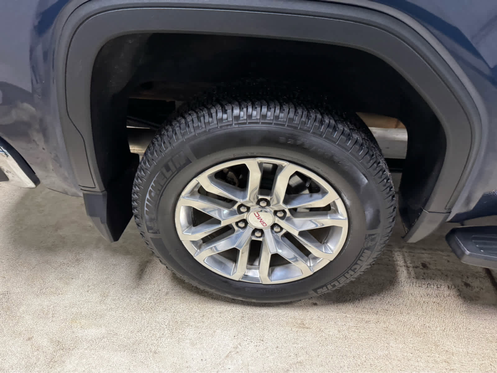Used 2019 GMC Sierra 1500 SLT w/ SLT Premium Package image 8