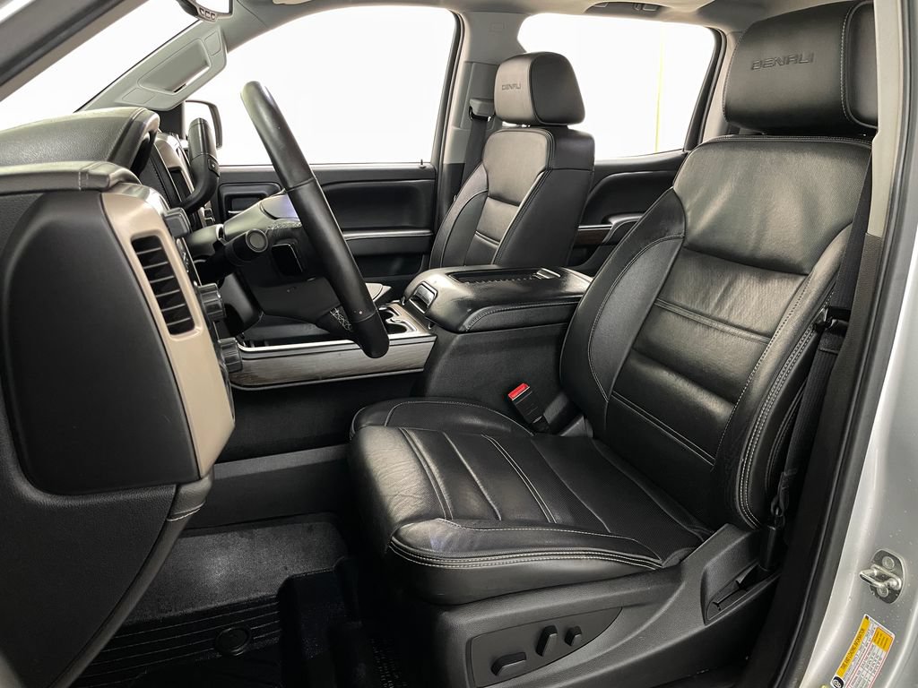 Certified 2018 GMC Sierra 1500 Denali w/ Denali Ultimate Package AWD/4WD image 29