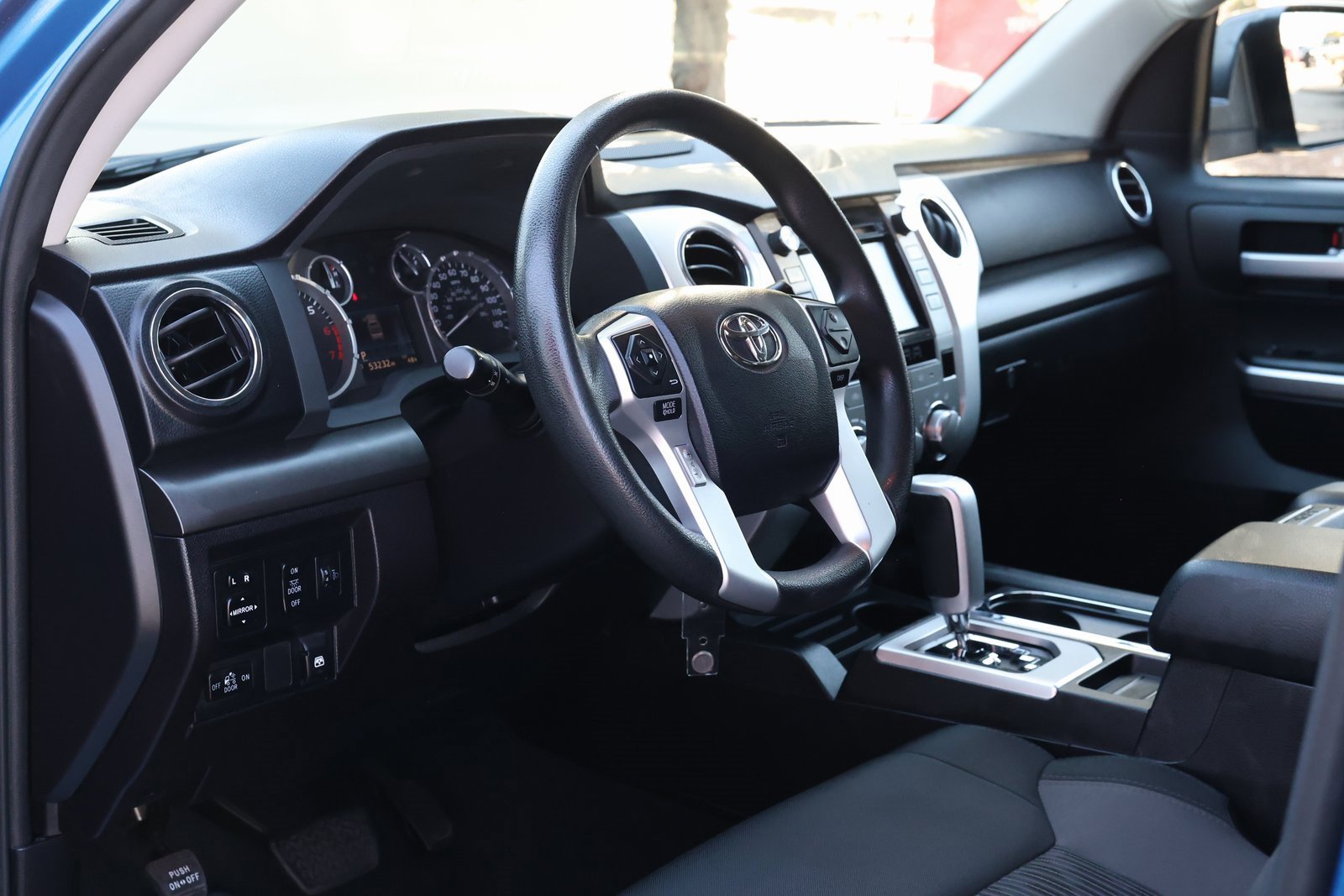 Used 2016 Toyota Tundra SR5 image 13