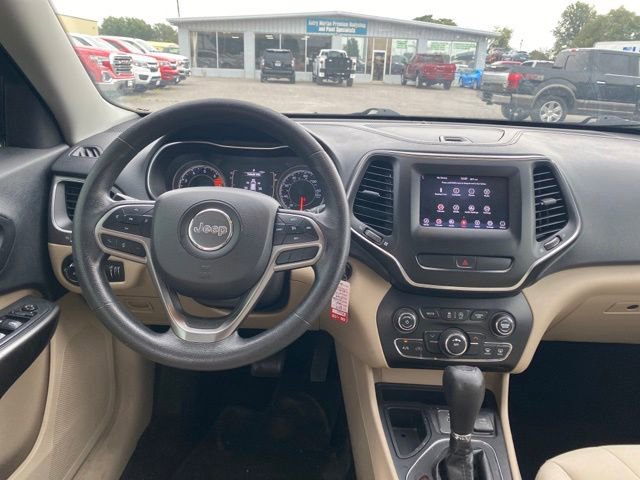 Used 2019 Jeep Cherokee Latitude image 14