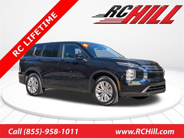 New 2025 Mitsubishi Outlander ES image 1