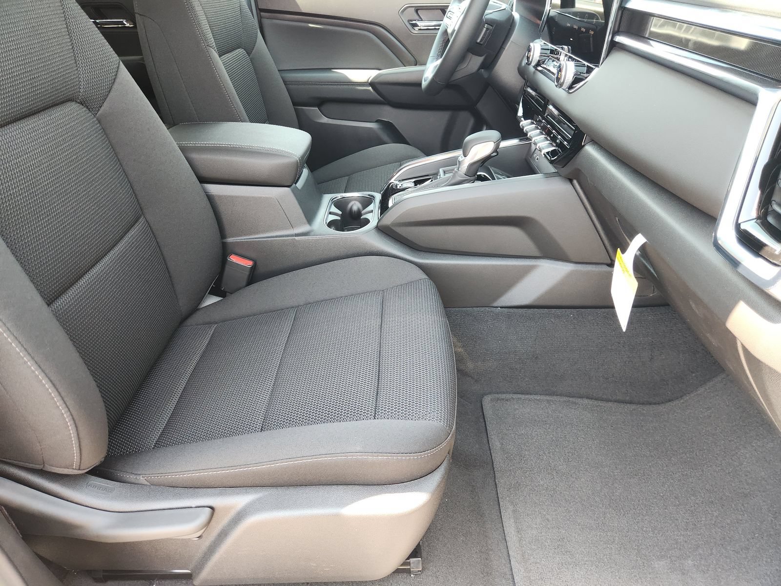 New 2026 GMC Canyon Elevation w/ Convenience Package RWD image 17