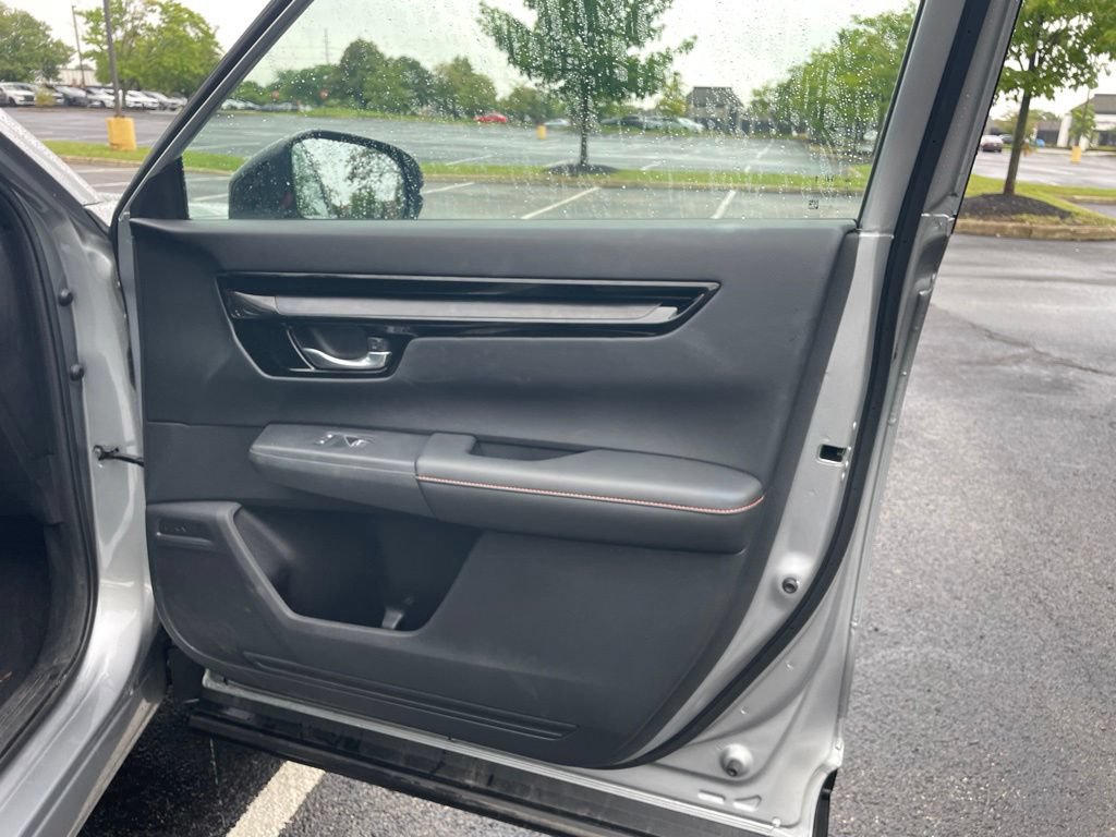Used 2025 Honda CR-V Sport Touring image 19