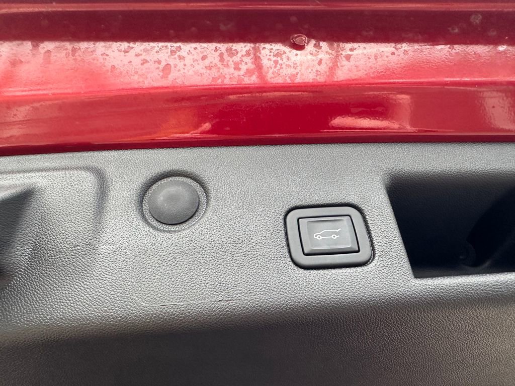 Used 2024 Chevrolet Equinox LT FWD image 28