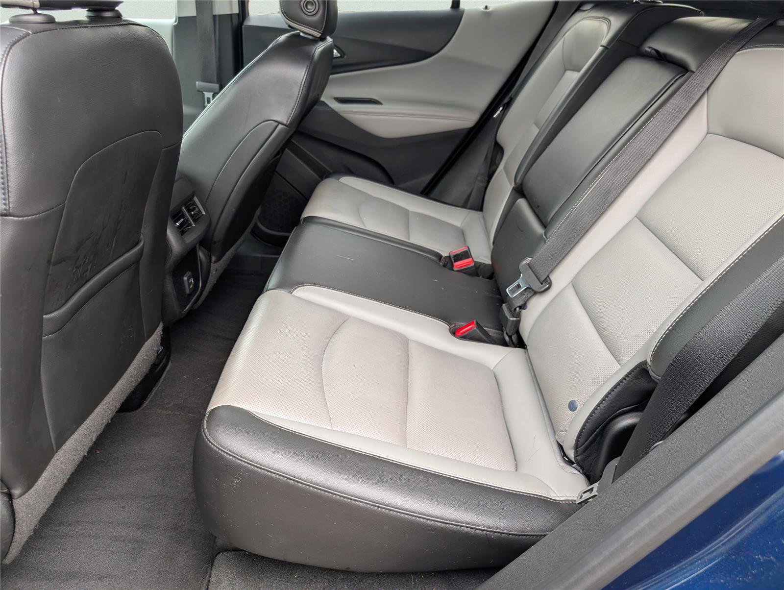 Used 2020 Chevrolet Equinox Premier image 31